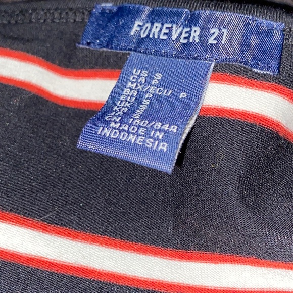 black white a red midsleve - Picture 3 of 3